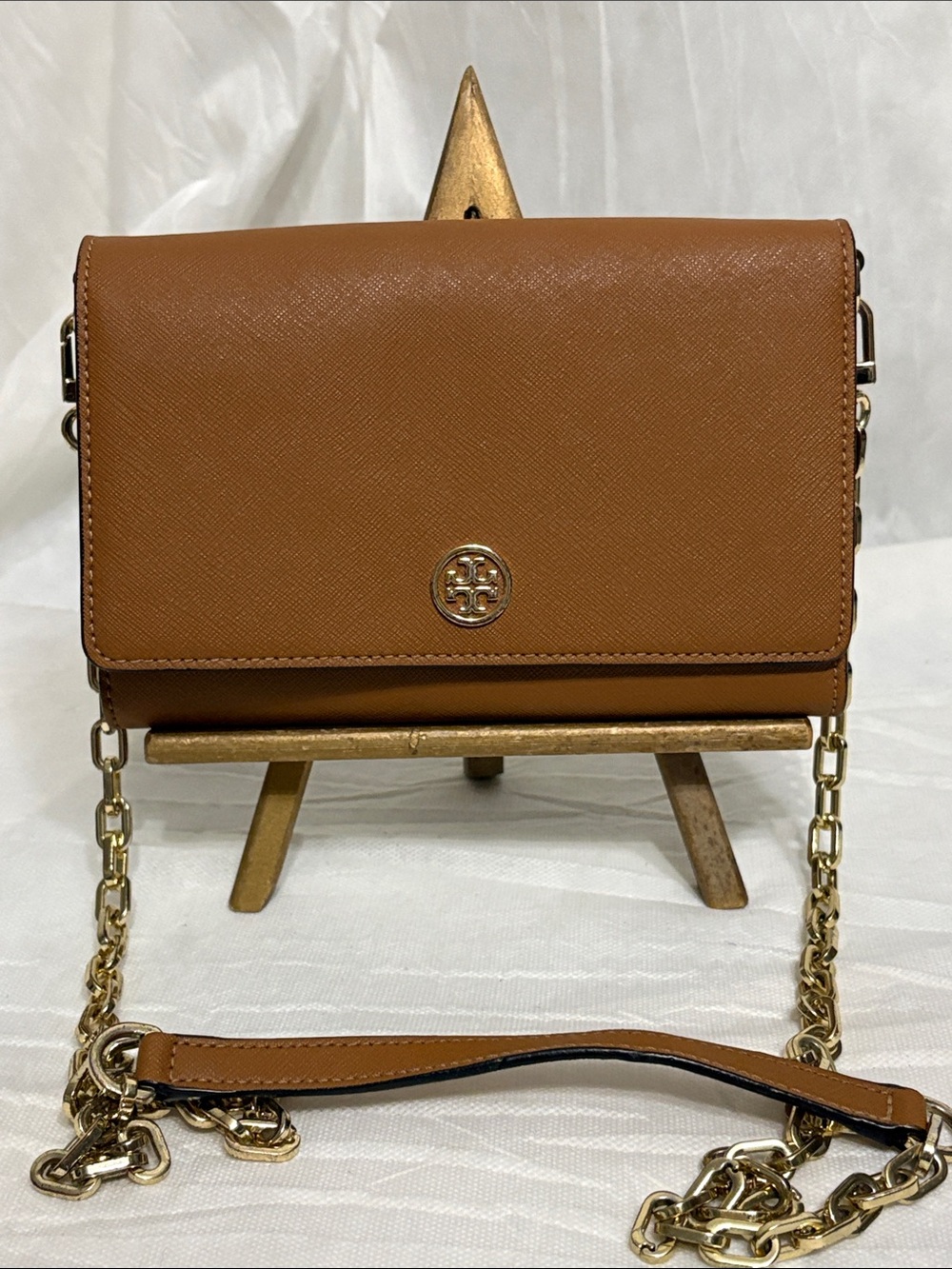 Tory Burch Emerson Chain Wallet / Crossbody